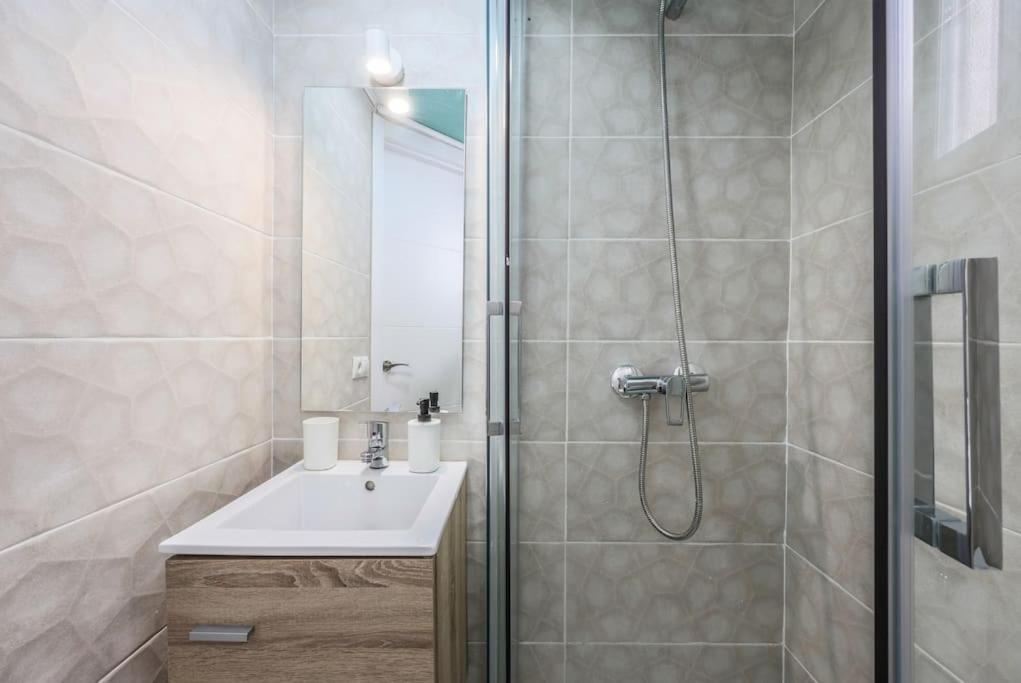 Luxe Apartment In Tetuan Madri Exterior foto